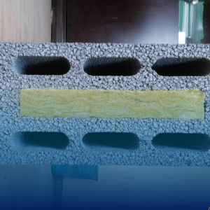 بلك عازل حراري